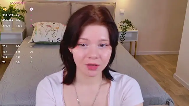 Snapshot of MellyBloomy chatting on 02.11.26 MellyBloomy online show from 02.11.26