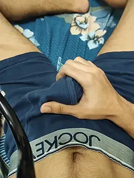 Snapshot of jockeys_dick chatting on 02.11.26 jockeys dick online show from 02.11.26