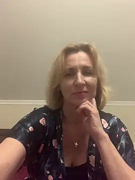 Snapshot of VeltaMur975 chatting on 03.06.26 VeltaMur975 online show from 03.06.26