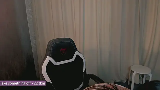 Snapshot of casey_blush chatting on 04.03.26 casey blush online show from 04.03.26