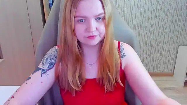 Snapshot of AnitaXVine chatting on 04.15.26 AnitaXVine online show from 04.15.26