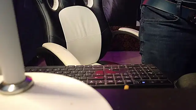 YouAndMe-forever online show from 03.25.26