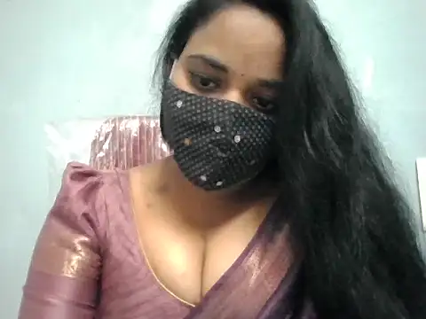 Snapshot of Rathi-priyaa chatting on 07.24.26 Rathi-priyaa online show from 07.24.26