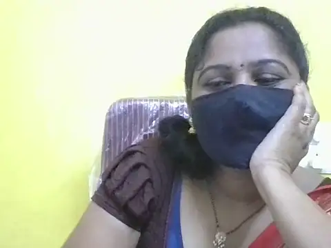 Snapshot of anu-reddyy chatting on 06.22.26 anu-reddyy online show from 06.22.26