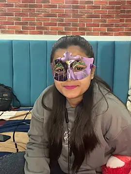 Snapshot of assybauty chatting on 02.13.26 assybauty online show from 02.13.26