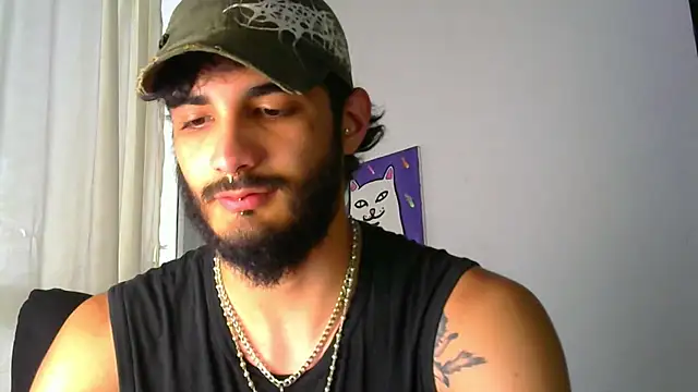 LovexJuxn8 online show from 02.17.26