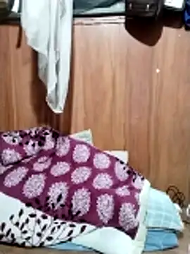 Snapshot of cute-shine chatting on 03.17.26 cute-shine online show from 03.17.26