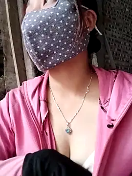 Snapshot of cute-shine chatting on 03.22.26 cute-shine online show from 03.22.26