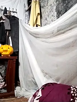 Snapshot of cute-shine chatting on 03.22.26 cute-shine online show from 03.22.26