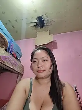 Snapshot of sweety_pie18 chatting on 02.25.26 sweety pie18 online show from 02.25.26