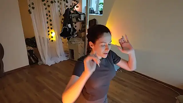 Snapshot of Kamila_Moore_ chatting on 03.19.26 Kamila Moore online show from 03.19.26