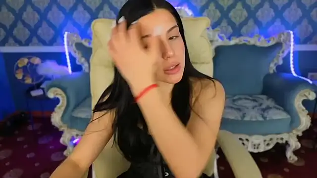 Snapshot of Twix_Ten chatting on 03.08.26 Twix Ten online show from 03.08.26