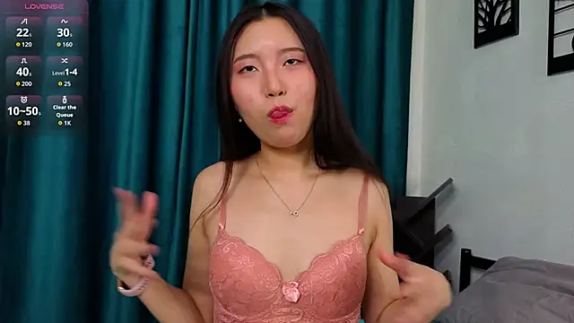 Snapshot of VernaBethke chatting on 04.05.26 VernaBethke online show from 04.05.26