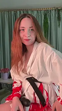 Snapshot of PearDream chatting on 02.13.26 PearDream online show from 02.13.26