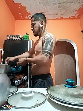 Snapshot of lenin9 chatting on 02.12.26 lenin9 online show from 02.12.26