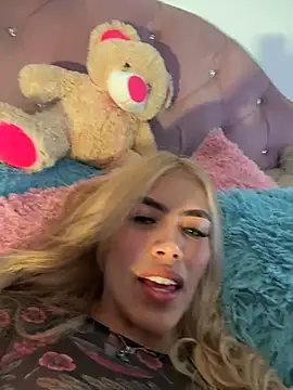 Snapshot of soffia_7 chatting on 04.01.26 soffia 7 online show from 04.01.26