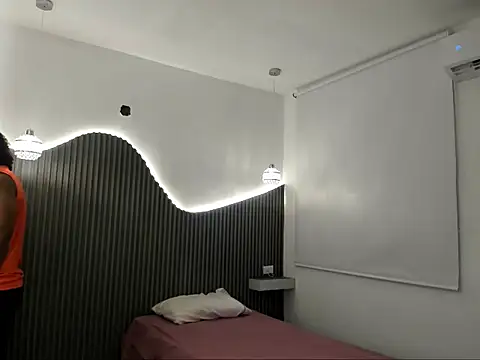 alexj black  online show from 04.23.26