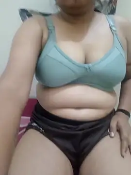 Snapshot of jann_hot1 chatting on 04.29.26 jann hot1 online show from 04.29.26
