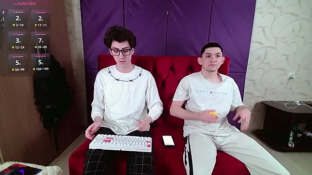 Snapshot of Drago_Enduro chatting on 02.18.26 Drago Enduro online show from 02.18.26