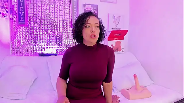 Snapshot of AdeleNasty chatting on 03.19.26 AdeleNasty online show from 03.19.26