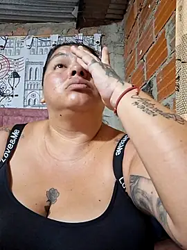 Snapshot of Juli_Powl chatting on 03.10.26 Juli Powl online show from 03.10.26