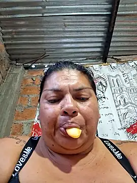 Juli Powl online show from 05.07.26