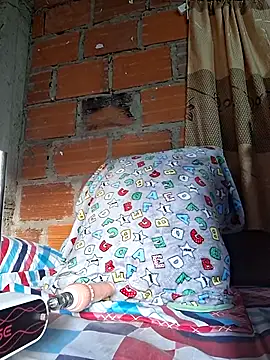 Juli Powl online show from 06.06.26