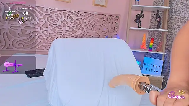 Snapshot of _britanny_ chatting on 03.26.26 britanny online show from 03.26.26