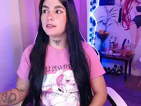 Snapshot of JanineRae chatting on 02.25.26 JanineRae online show from 02.25.26