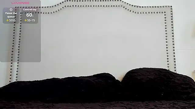 Snapshot of madii_lenon chatting on 06.26.26 madii lenon online show from 06.26.26