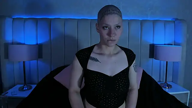 Snapshot of Raven1fox chatting on 03.14.26 Raven1fox online show from 03.14.26