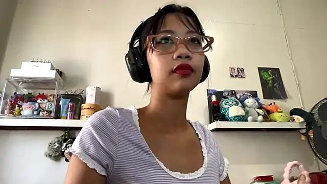 GloryKulikowski online show from 02.23.26