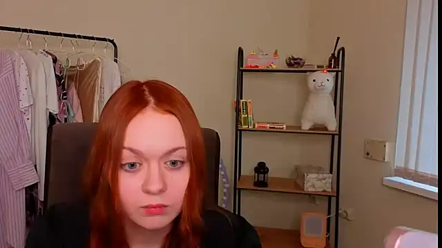 Snapshot of MaryyKeller chatting on 02.13.26 MaryyKeller online show from 02.13.26