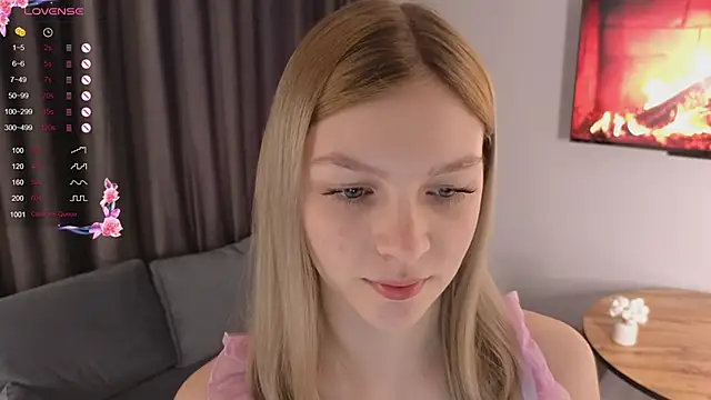 Snapshot of CynthiaaStone chatting on 03.21.26 CynthiaaStone online show from 03.21.26