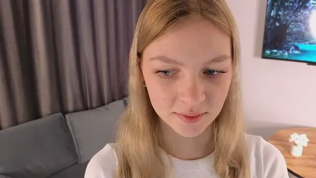 Snapshot of CynthiaaStone chatting on 03.22.26 CynthiaaStone online show from 03.22.26