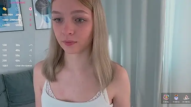 Snapshot of CynthiaaStone chatting on 04.02.26 CynthiaaStone online show from 04.02.26