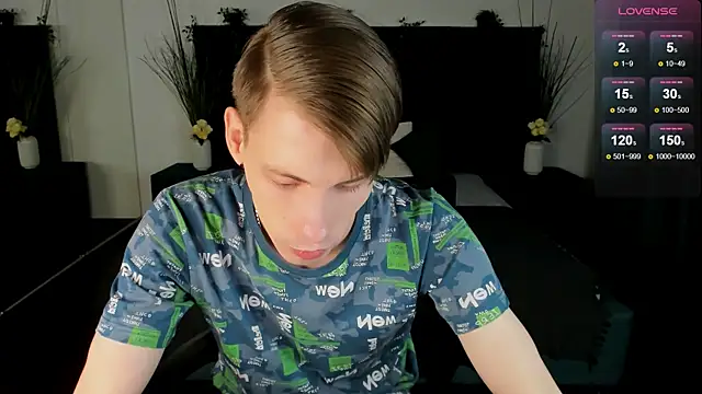 Snapshot of Erick_Wilson chatting on 11.13.25 Erick Wilson online show from 11.13.25