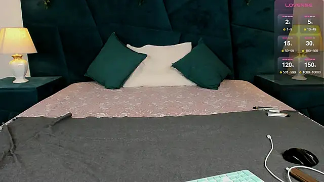 Snapshot of Erick_Wilson chatting on 11.22.25 Erick Wilson online show from 11.22.25