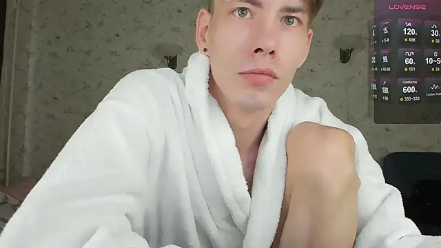 Snapshot of Erick_Wilson chatting on 03.10.26 Erick Wilson online show from 03.10.26