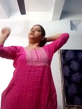 Anushka Singh0 online show from 03.01.26