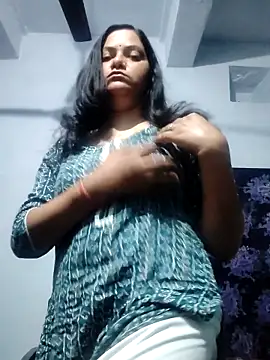 Anushka Singh0 online show from 03.24.26