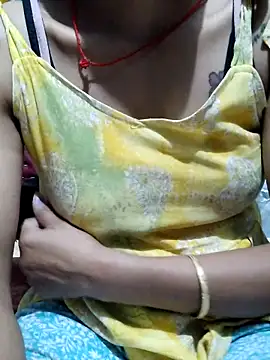 Snapshot of Sexy-Sandhya_ chatting on 05.03.26 Sexy-Sandhya online show from 05.03.26