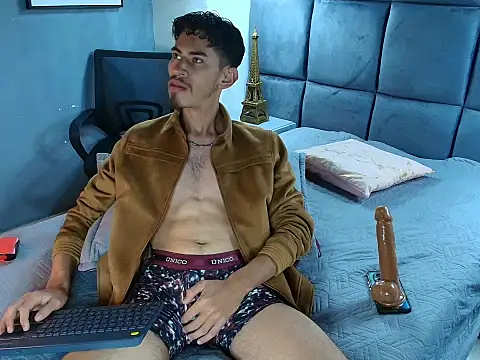 skinny jean  online show from 05.30.26