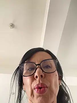 caritoo21 online show from 06.13.26