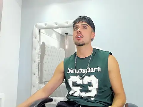 Snapshot of BrunoTurnerr chatting on 02.14.26 BrunoTurnerr online show from 02.14.26