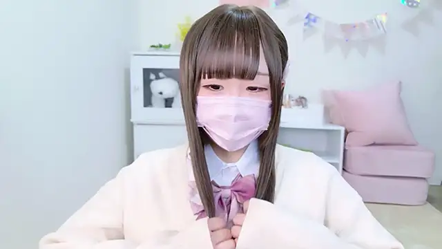 Snapshot of sumire_3 chatting on 03.19.26 sumire 3 online show from 03.19.26