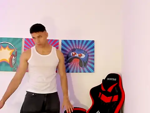 Snapshot of Thomas_walker14 chatting on 02.21.26 Thomas walker14 online show from 02.21.26