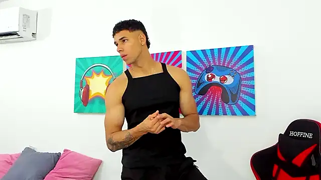 Snapshot of Thomas_walker14 chatting on 03.10.26 Thomas walker14 online show from 03.10.26