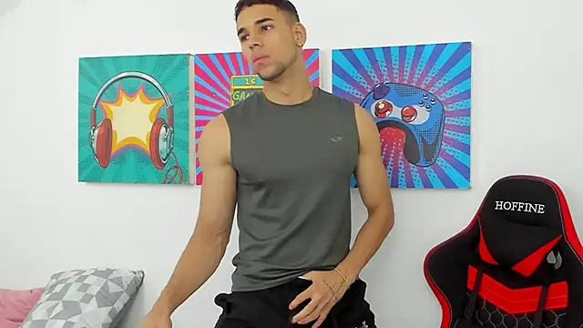 Snapshot of Thomas_walker14 chatting on 03.31.26 Thomas walker14 online show from 03.31.26