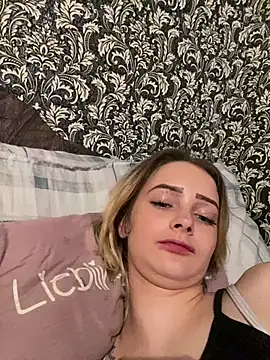 Snapshot of kken21 chatting on 02.13.26 kken21 online show from 02.13.26